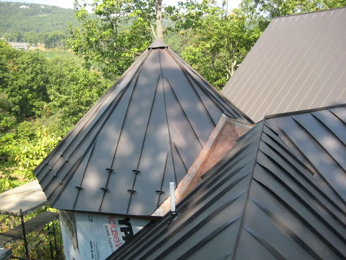 Professional Roof Tarp Installation by Craftsman Roofing in Pico Rivera